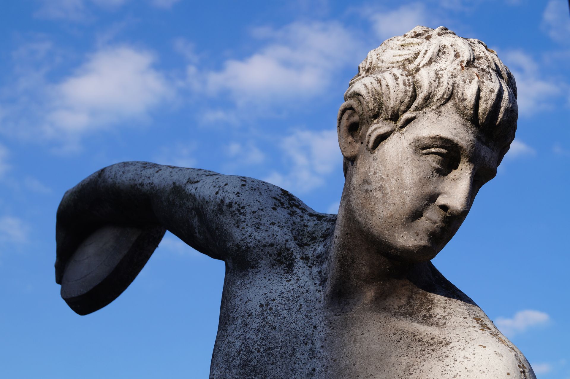 Stratégie : transformer les lectures culturelles et contemporaines en décisions marketing et branding.