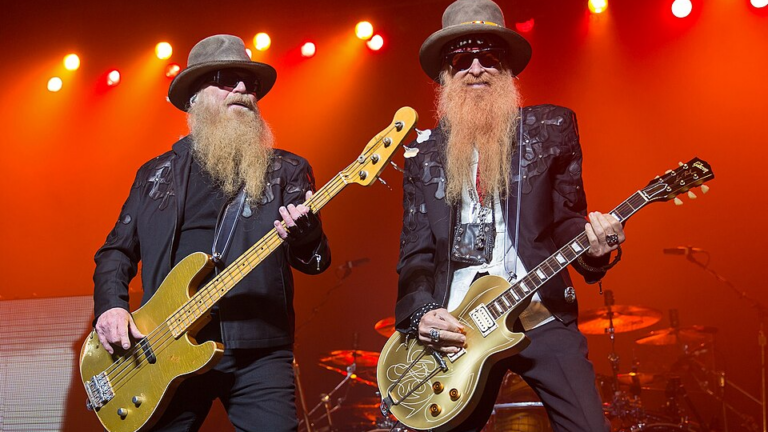 ZZ Top a porté les mêmes barbes pendant 40 ans et vendu 50 millions d'albums. Votre dernier rebrand n'a convaincu personne : la constance bat l'agilité.